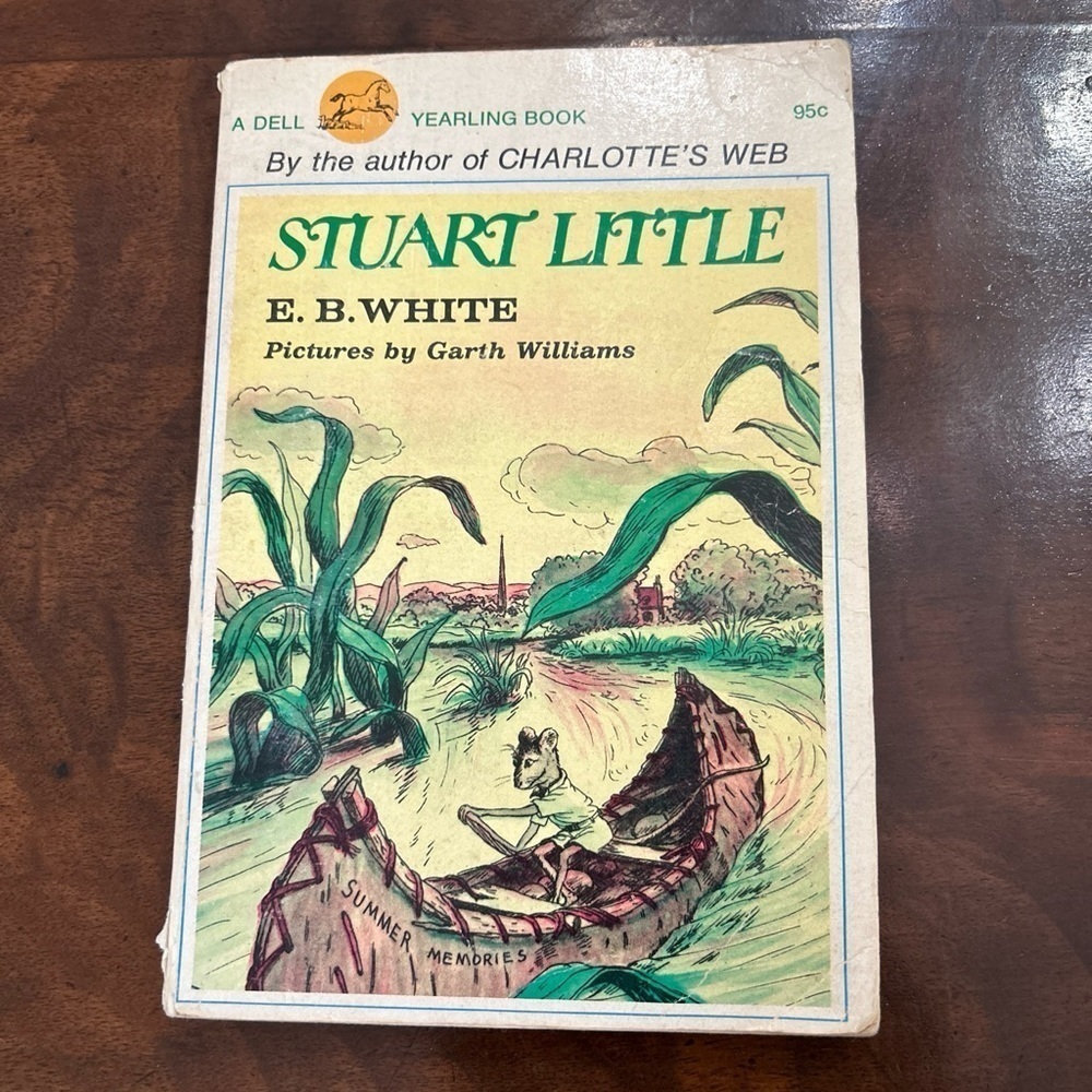 Stuart Little, E.B. White 1973 Vintage Dell Yearling Paperback
